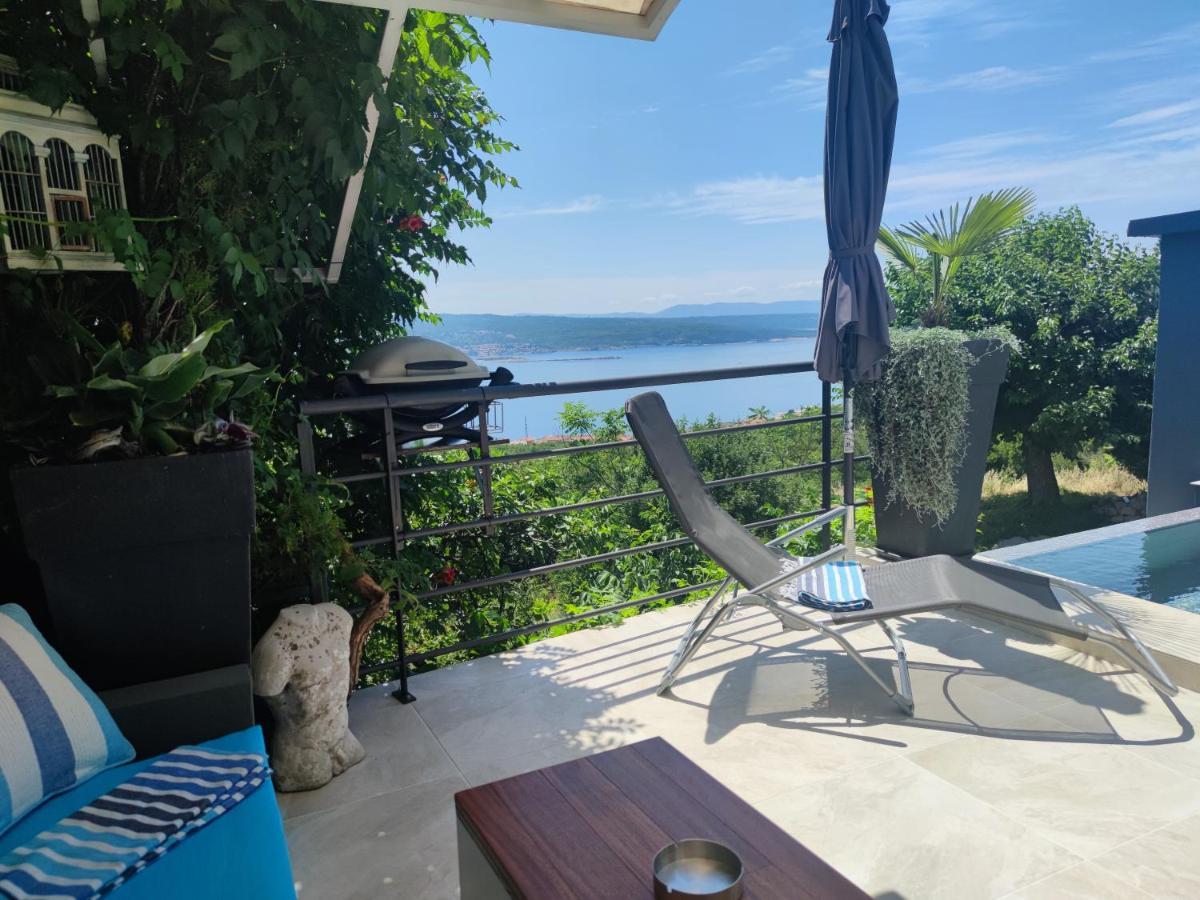 Art Gallery House With A Small Relaxing Pool Crikvenica Kültér fotó